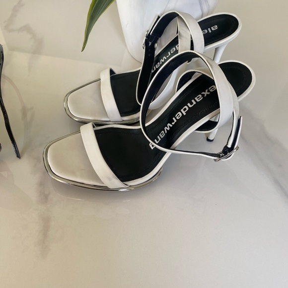 Alexander Wang White Leather Strappy Sandals – Size 39 - Picture 3 of 9